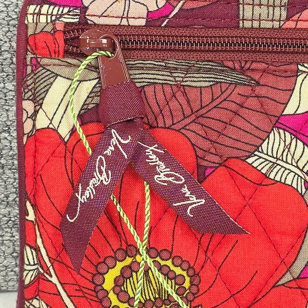VERA BRADLEY FRONT ZIP WRISTLET – BOHEMIAN BLOOMS – 7.5" × 4.5" × 1" - Picture 5 of 9